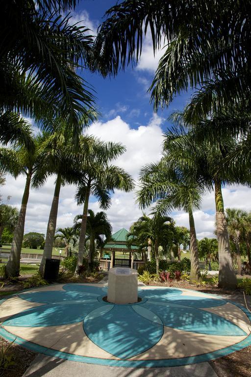 Chateau Mar Golf Resort, Trademark Collection By Wyndham Lauderhill Luaran gambar